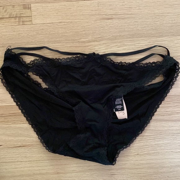 Victoria’s Secret Cheekini Panties - Picture 3 of 6